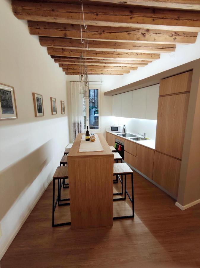 Deluxe 3 Bedroom Flat In Rialto Venice Exterior photo